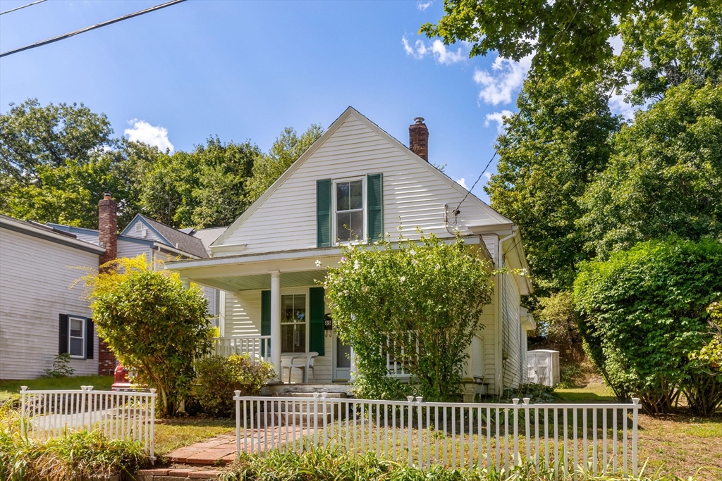 85 Water St