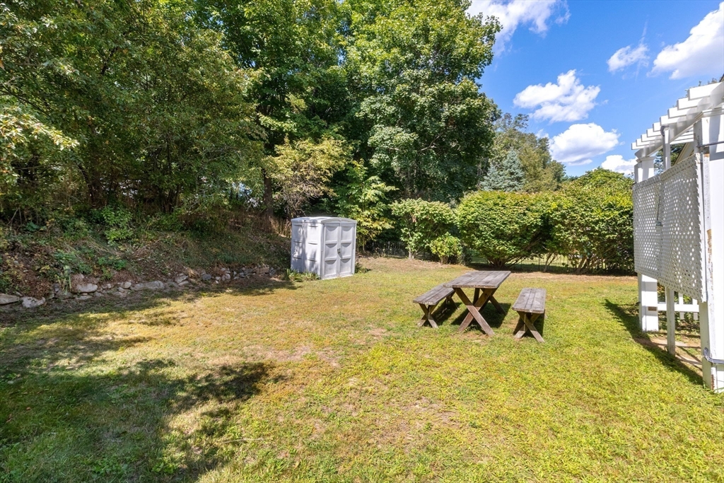 85 Water St