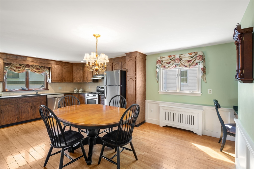 44 Bromfield St, Watertown