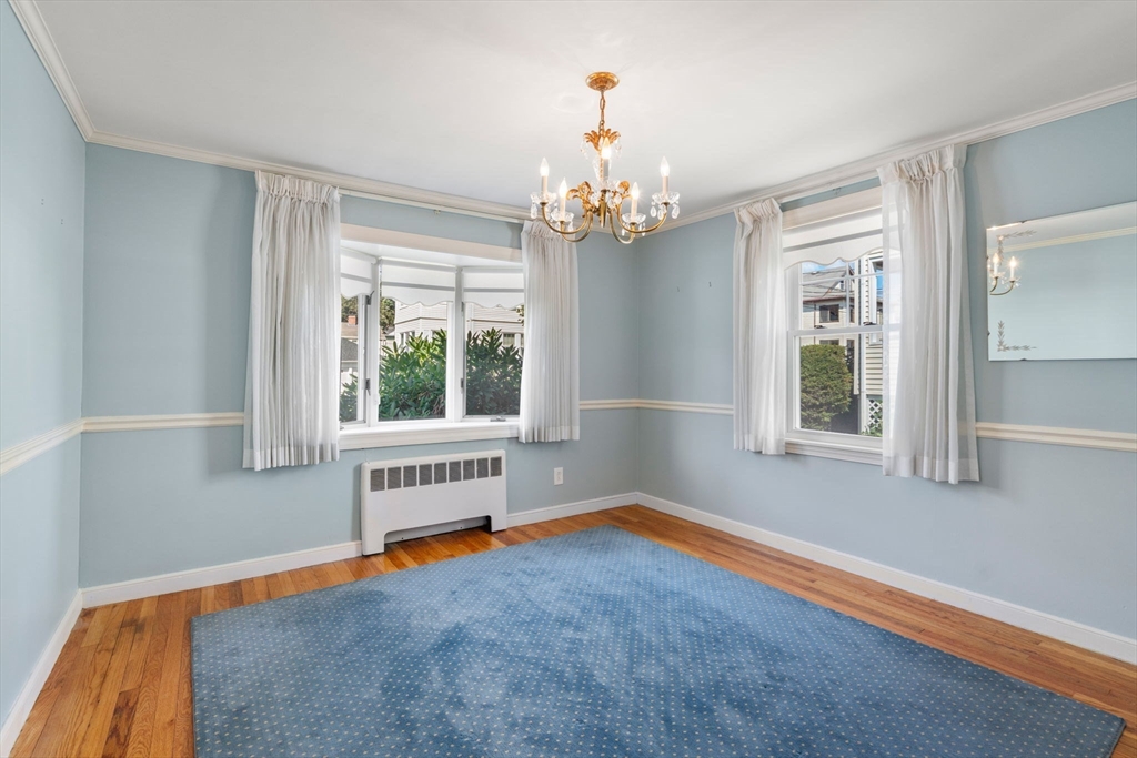 44 Bromfield St, Watertown