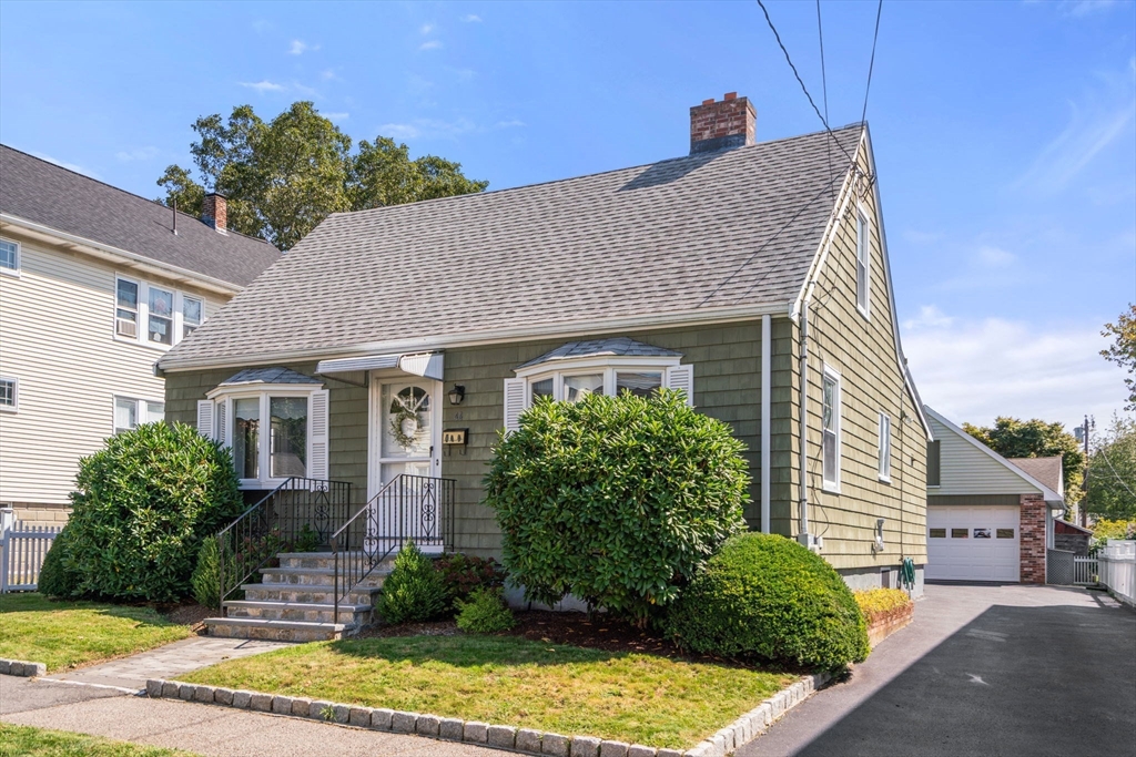 44 Bromfield St, Watertown