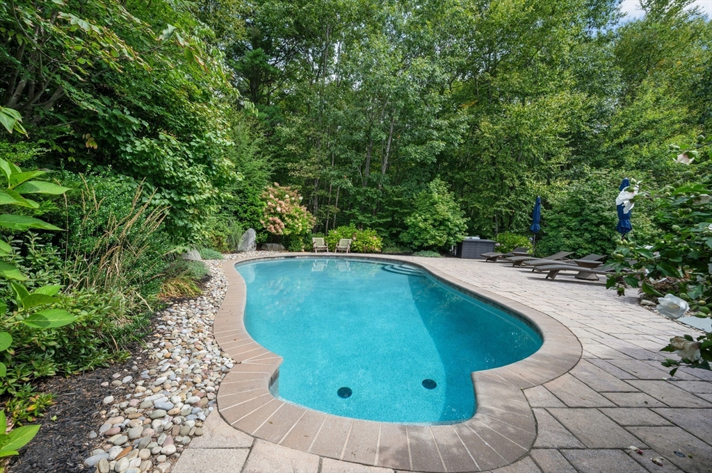 54 High Point Dr