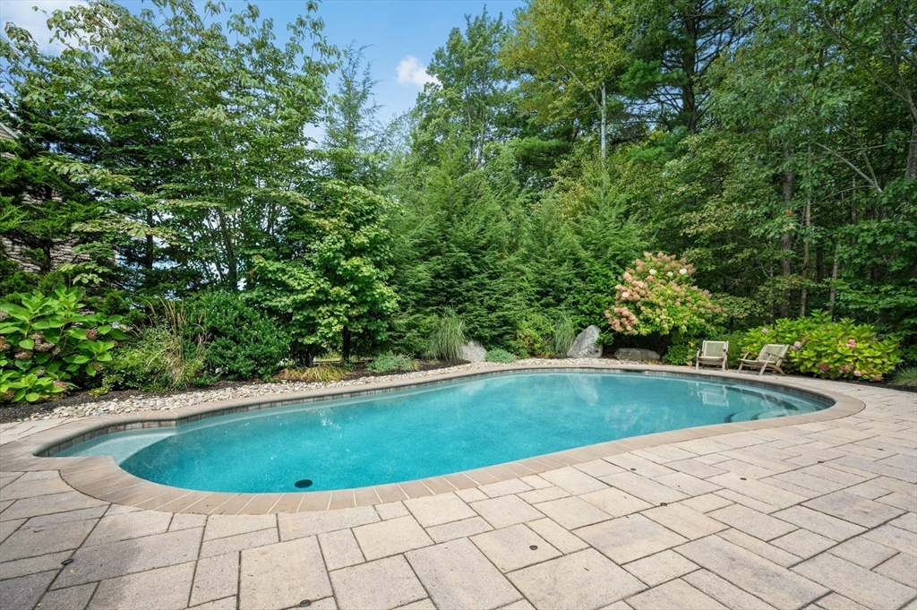 54 High Point Dr