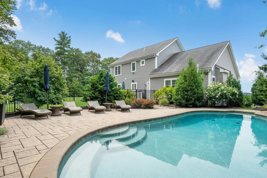 54 High Point Dr
