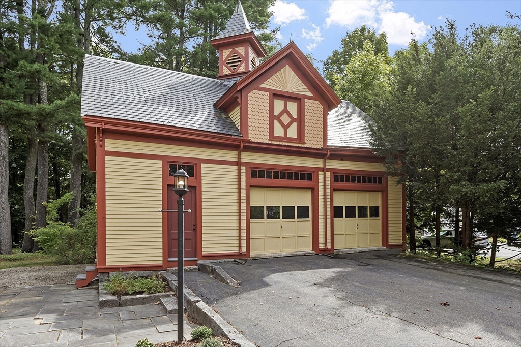 56 Windsor Ave