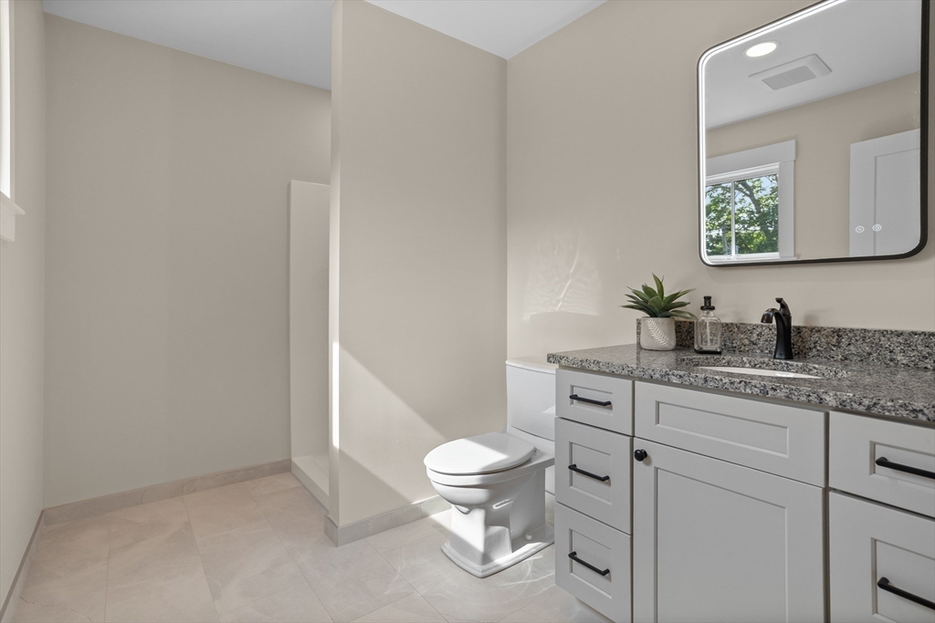 85-87 Hudson St # 87