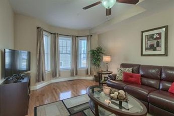 4 Arapahoe Way # 4, Westford Unit: 4