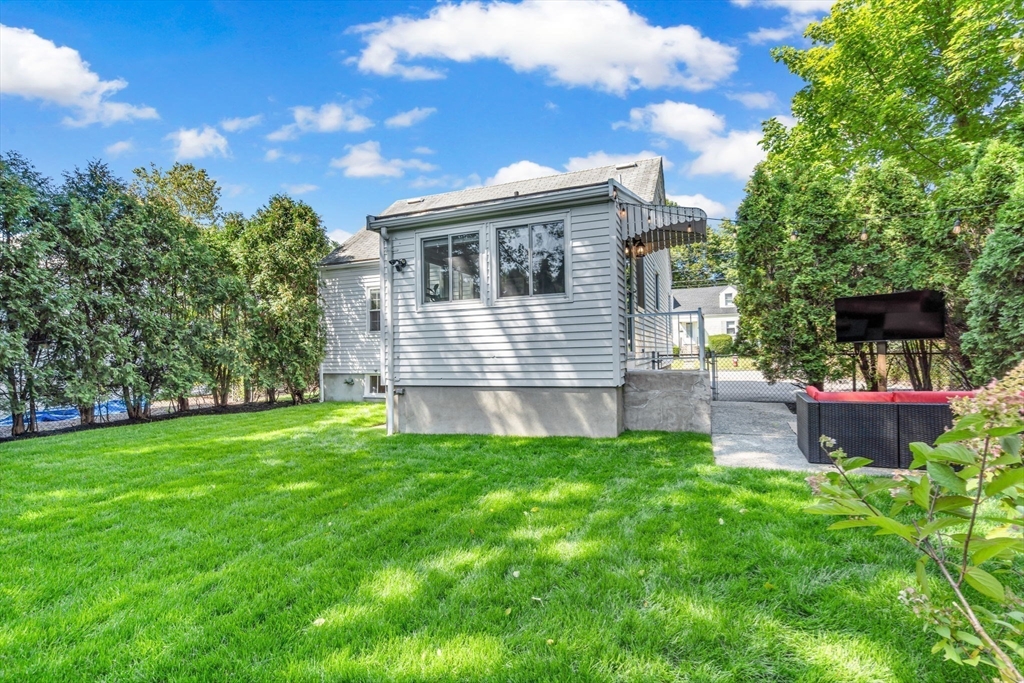 52 Edward Road