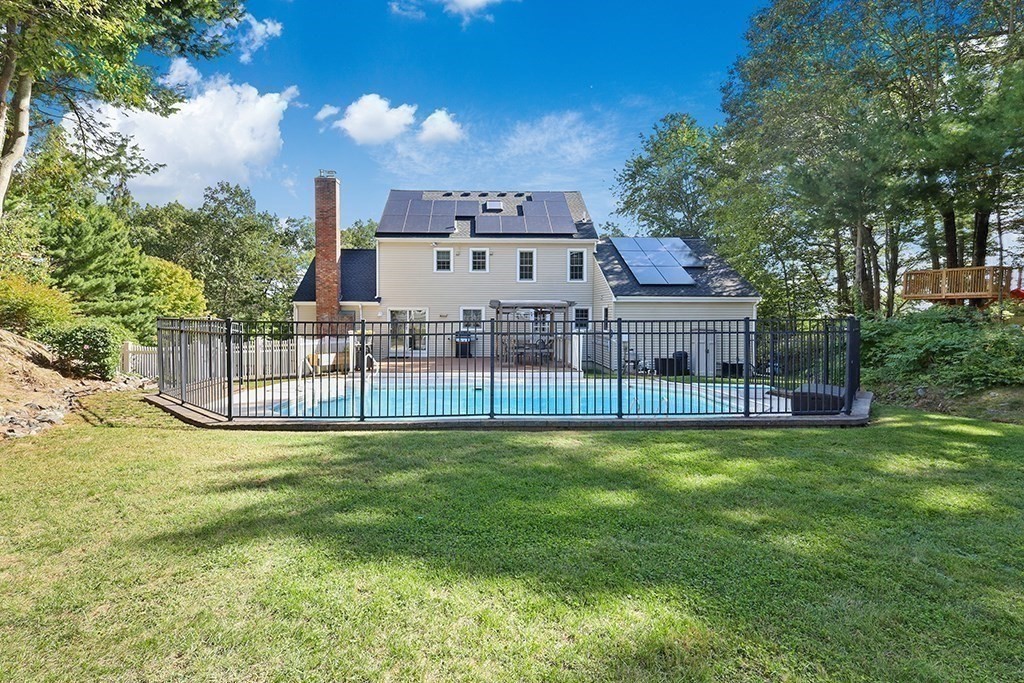 10 Cliff Drive