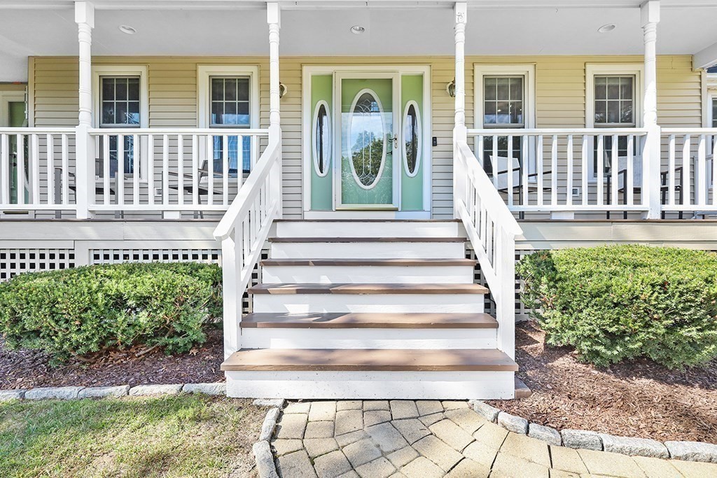 10 Cliff Drive
