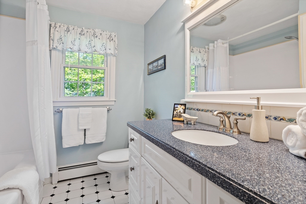 11 Grist Mill Road