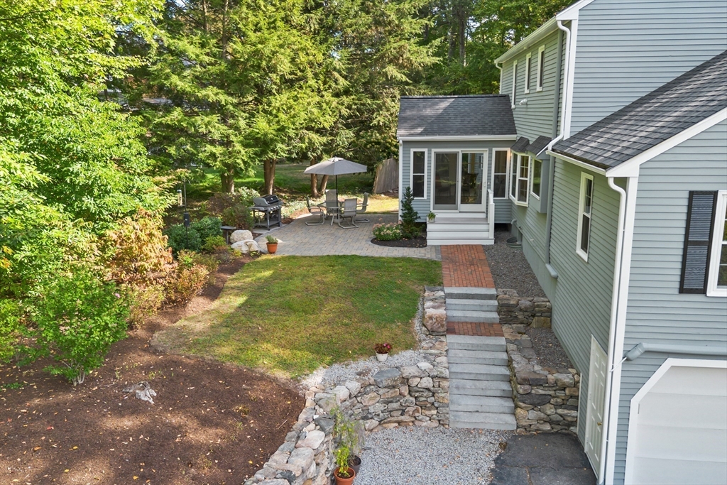 11 Grist Mill Road