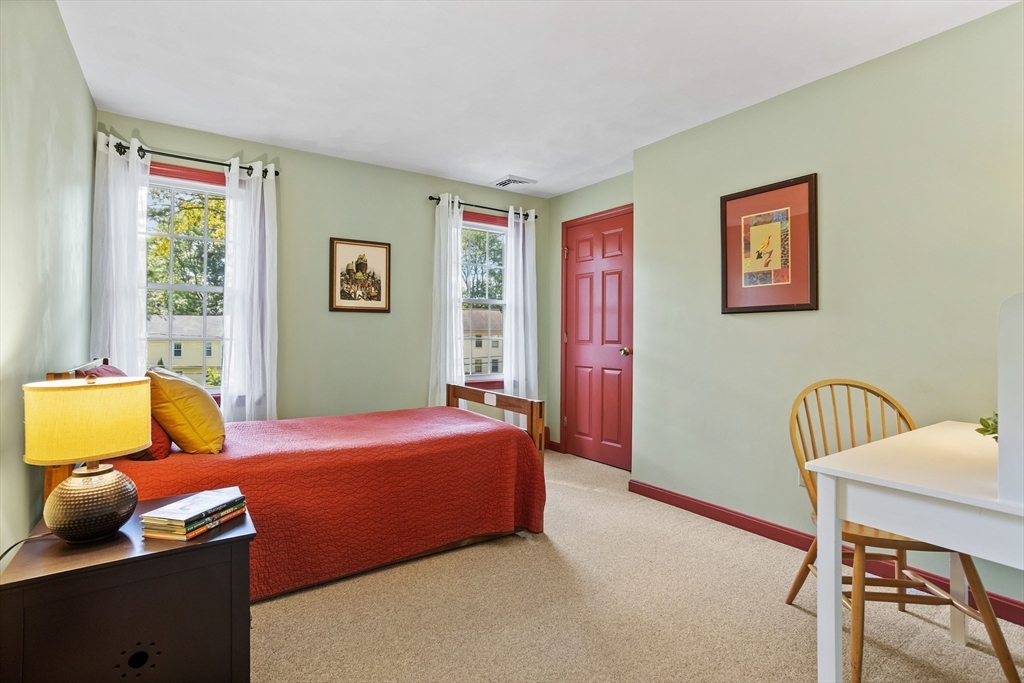 11 Grist Mill Road