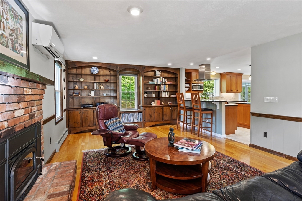 11 Grist Mill Road