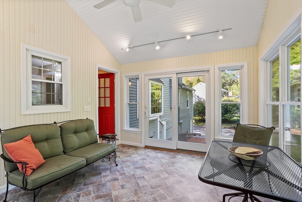 11 Grist Mill Road