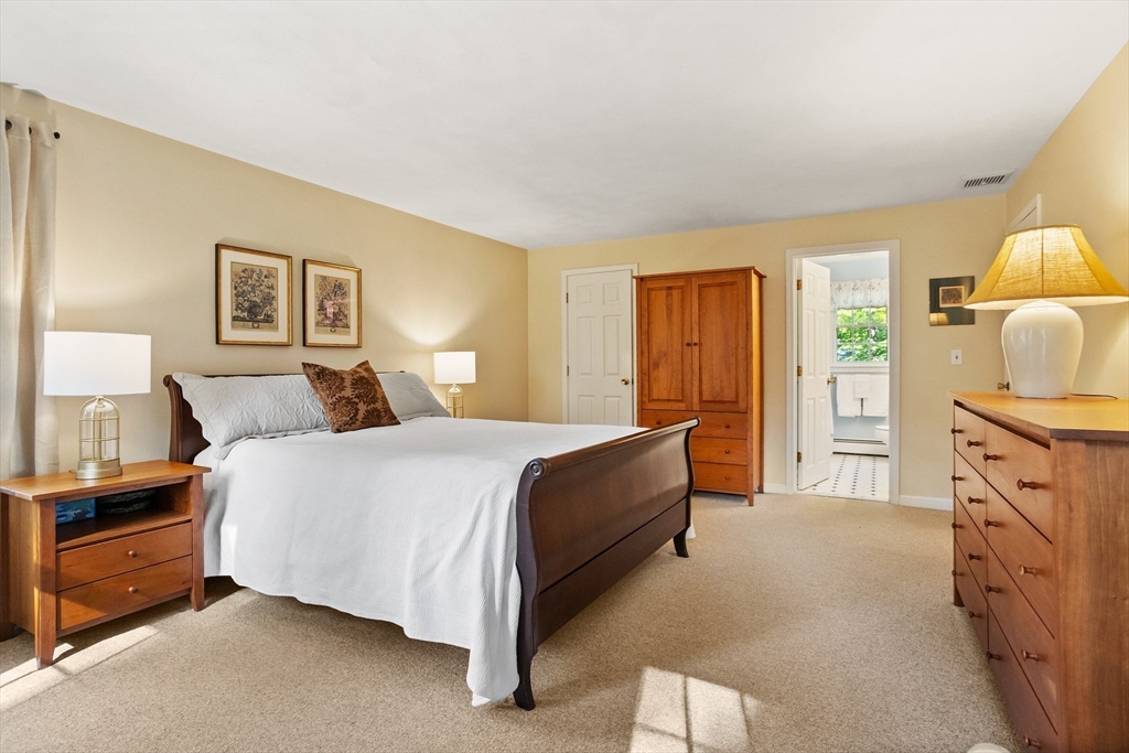 11 Grist Mill Road