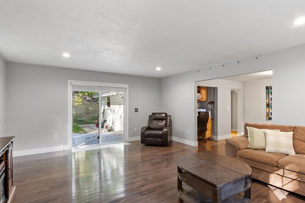 62 Wendell Rd