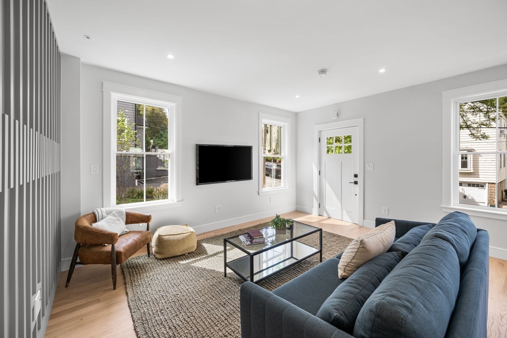 14 Burton St # 14