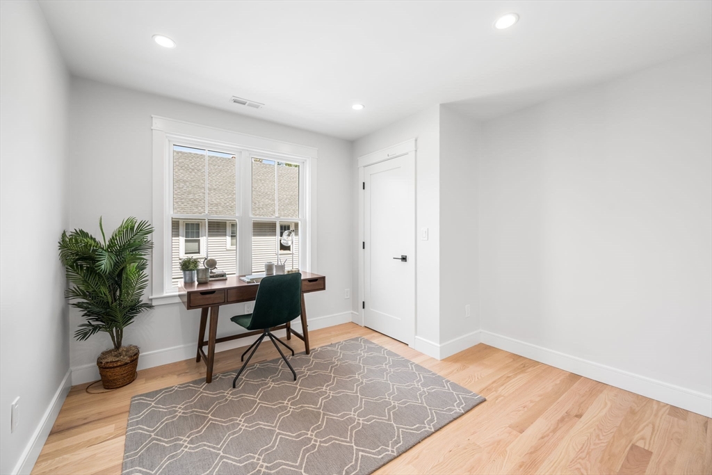 14 Burton St # 14