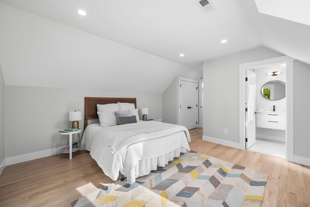 14 Burton St # 14