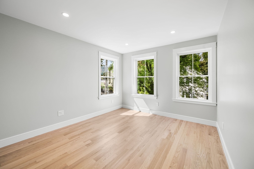 14 Burton St # 14