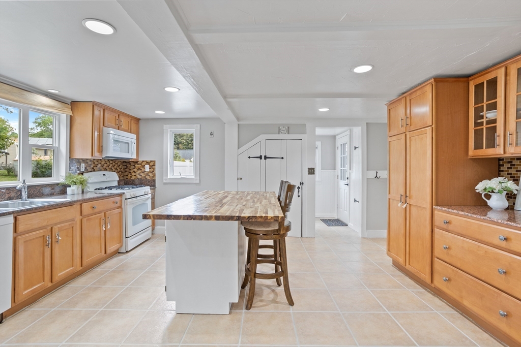 552 Farm Rd