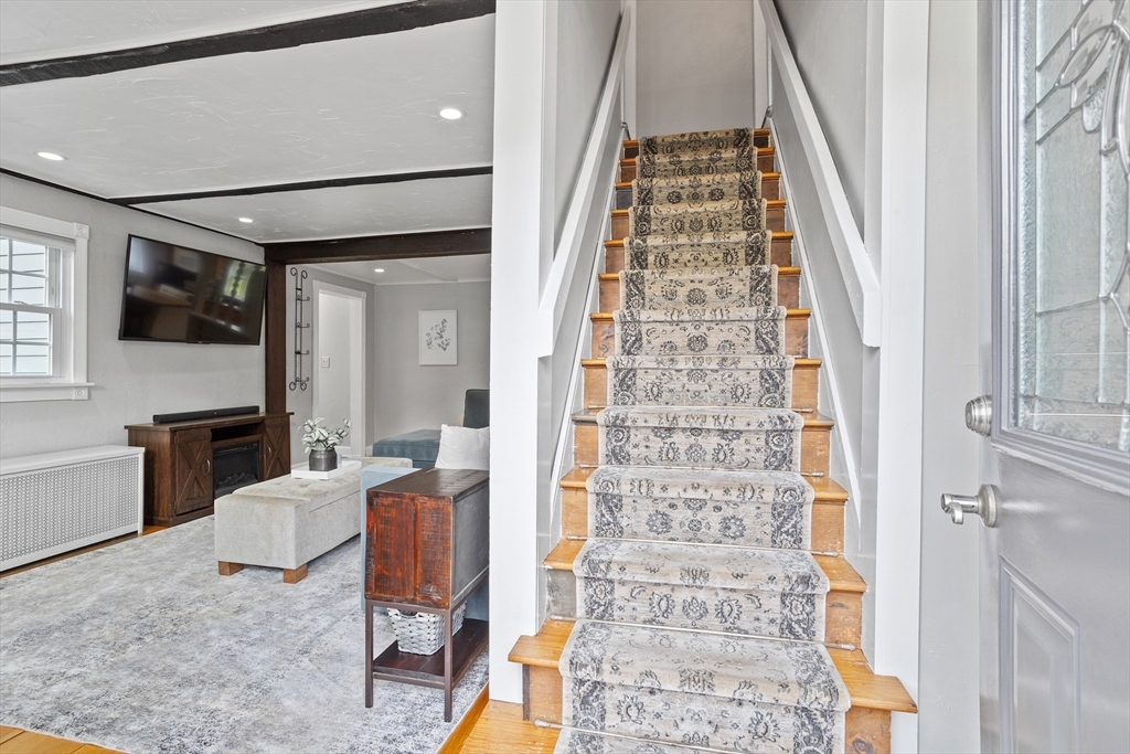 552 Farm Rd