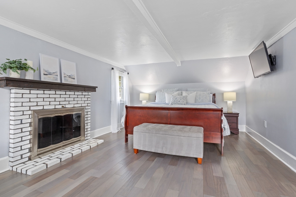 552 Farm Rd
