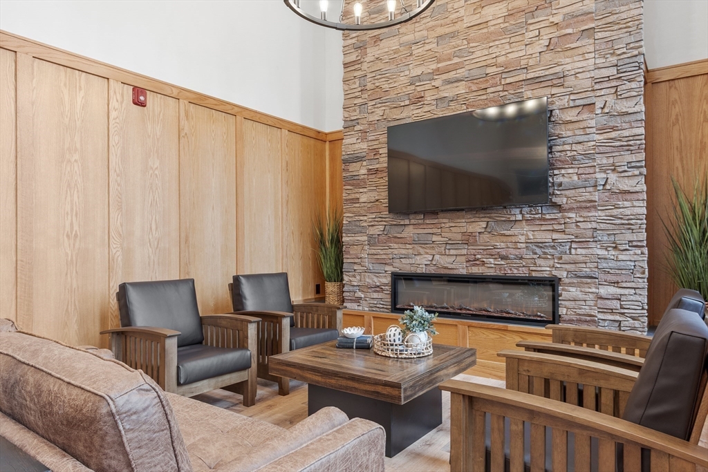 843 Main Street # 101