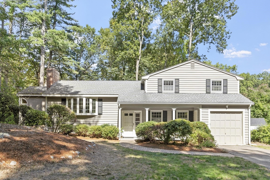 6 Black Horse Dr