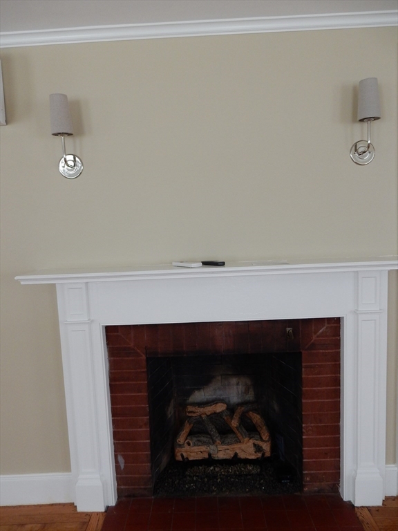 2 Littleton Rd # 1