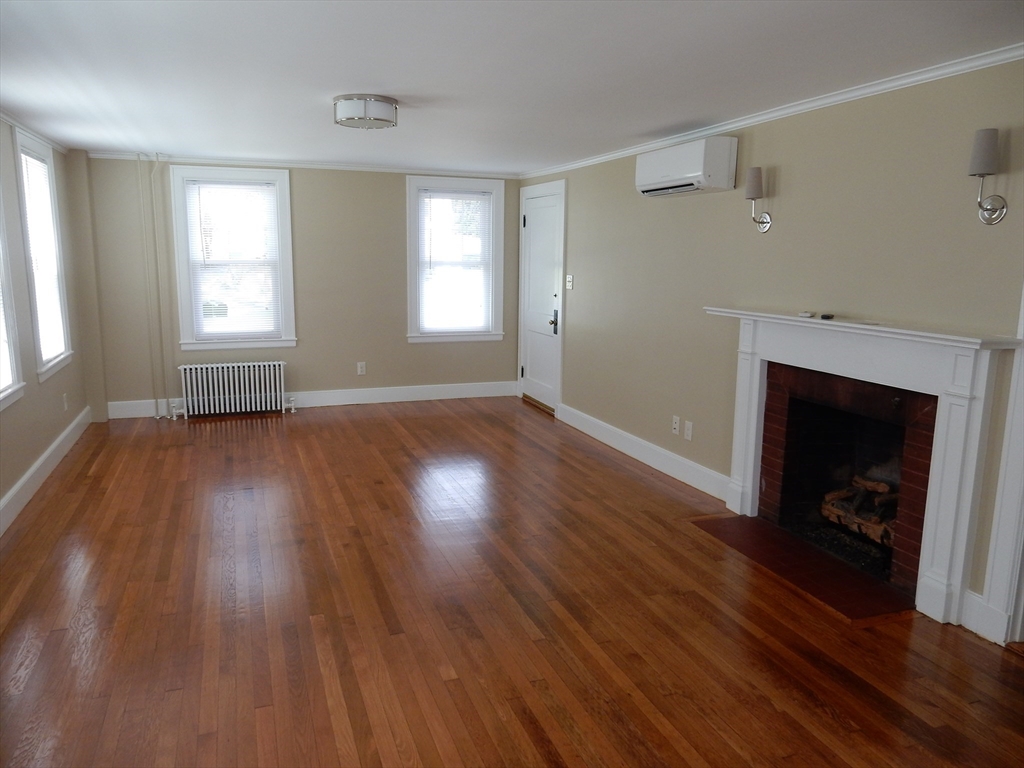 2 Littleton Rd # 1