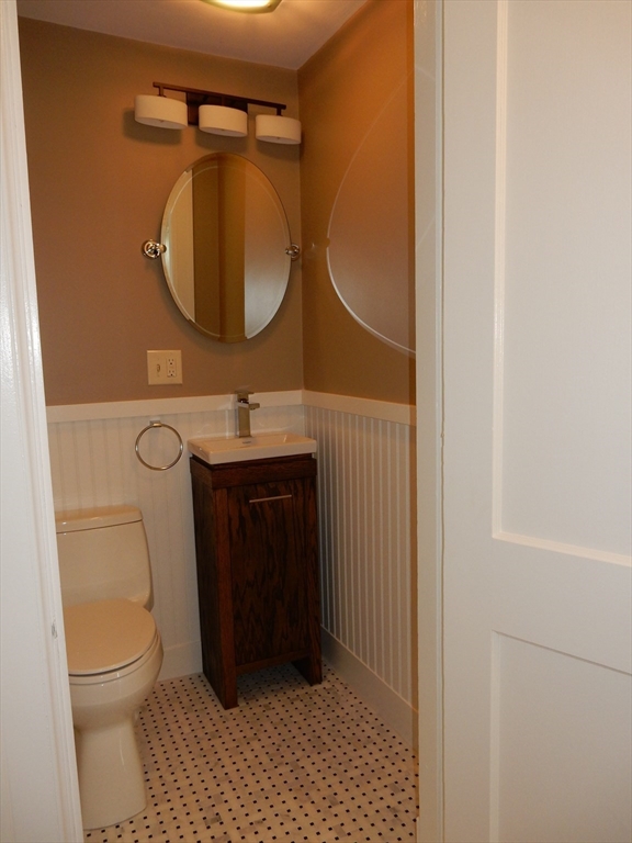 2 Littleton Rd # 1
