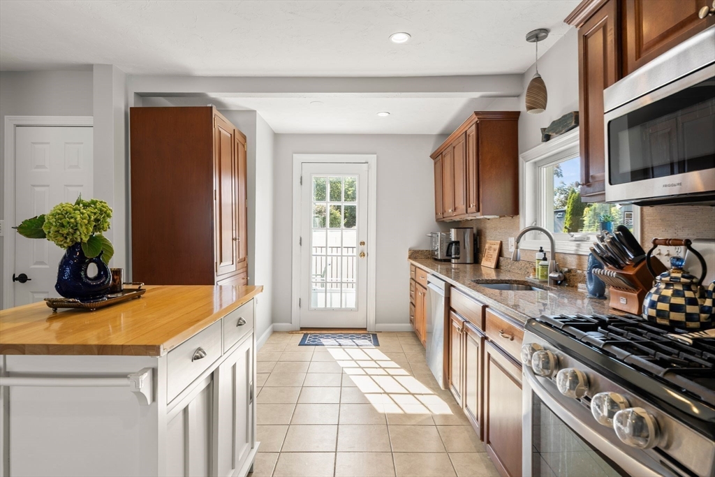 35 Seminole Ave
