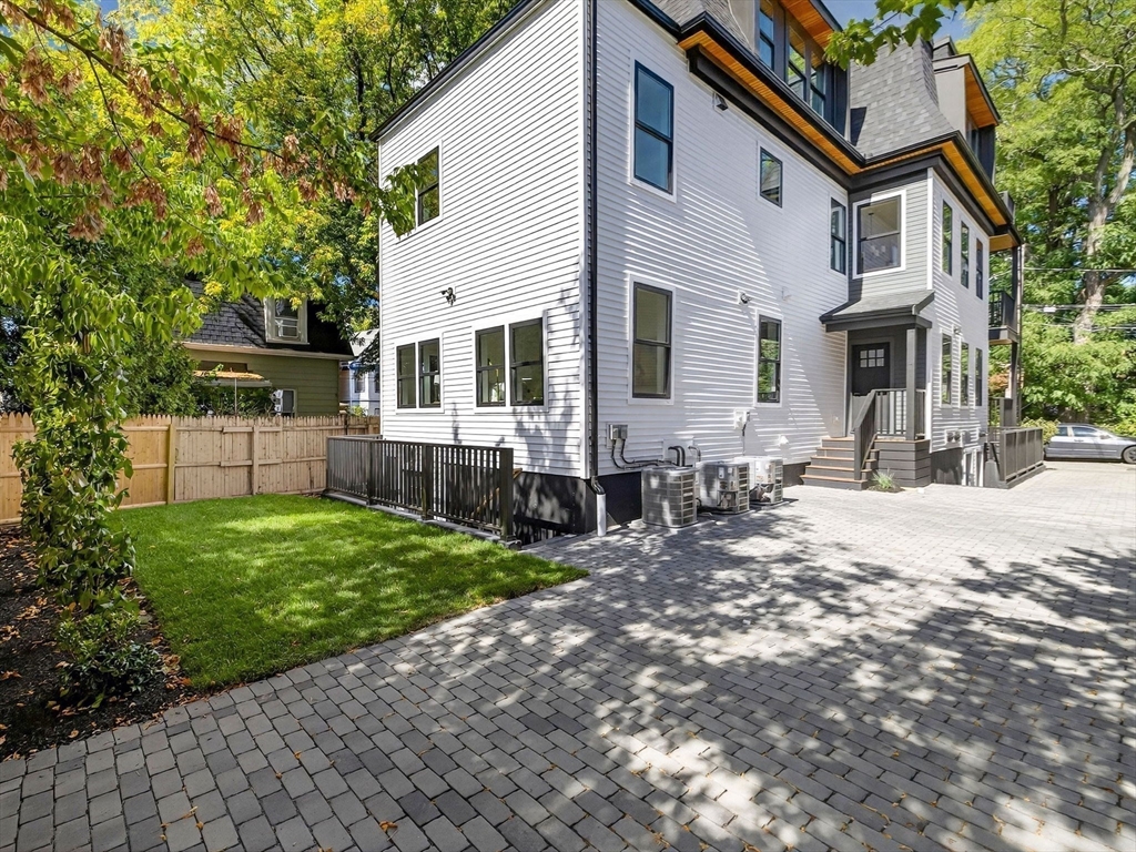 34 Fiske Ave # A
