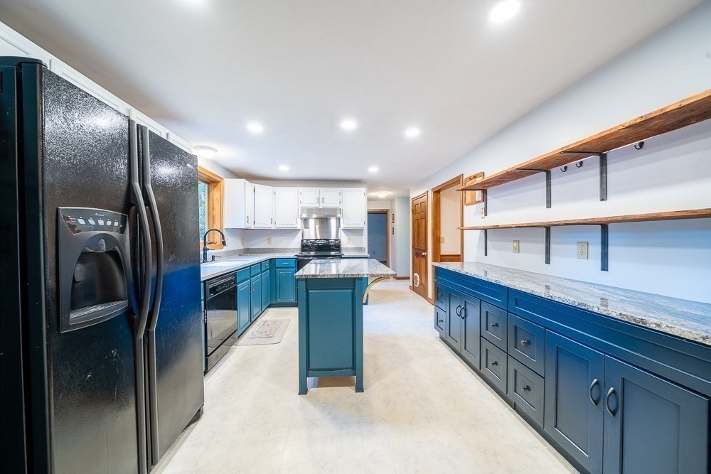 22 Lakin St