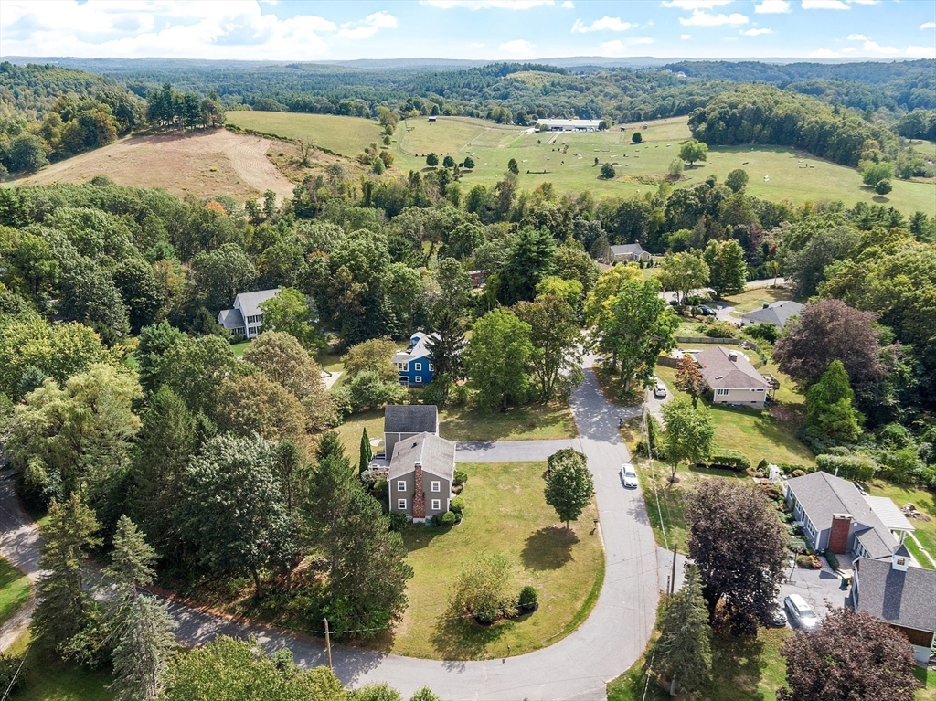 52 Chestnut Hill Rd