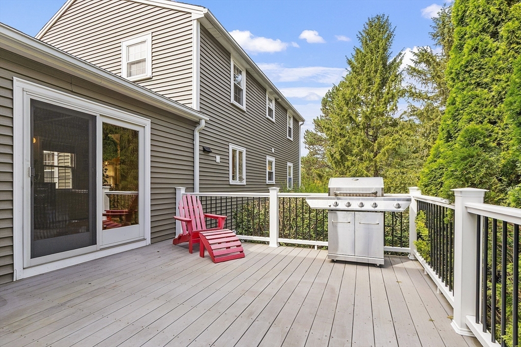 52 Chestnut Hill Rd