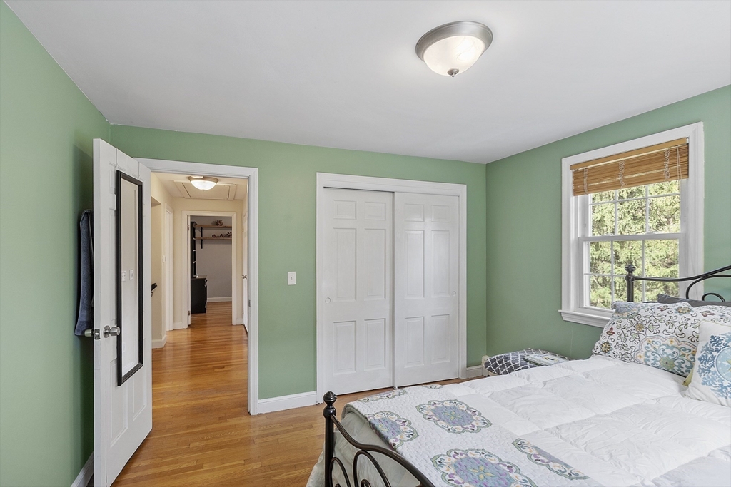 52 Chestnut Hill Rd