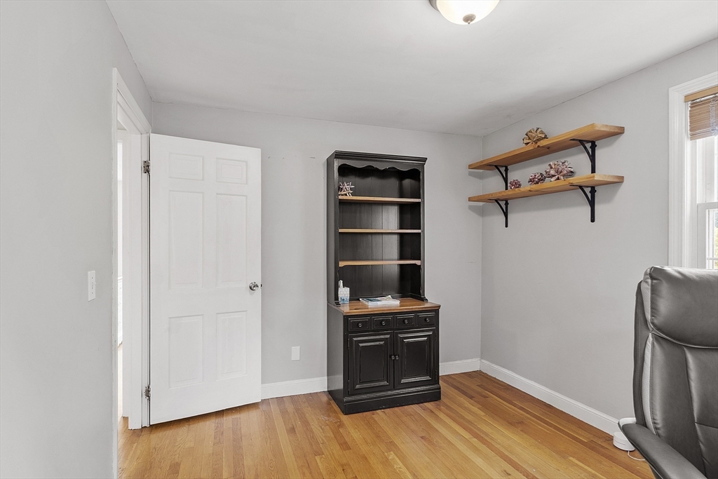 52 Chestnut Hill Rd