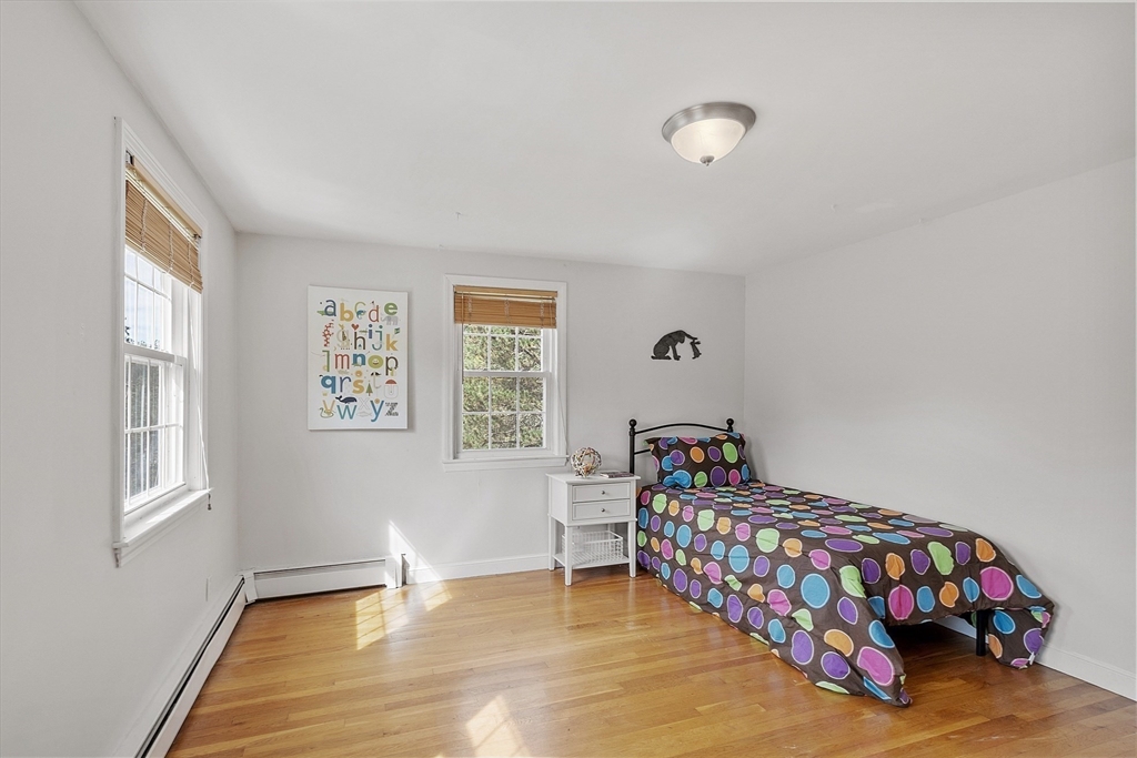 52 Chestnut Hill Rd