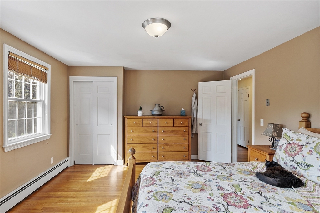 52 Chestnut Hill Rd