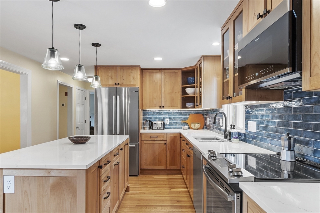 52 Chestnut Hill Rd