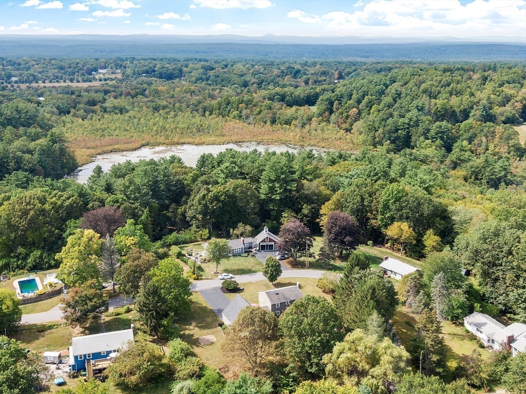 52 Chestnut Hill Rd