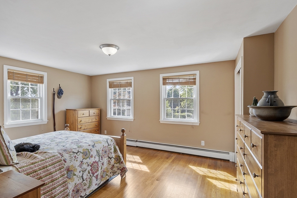 52 Chestnut Hill Rd