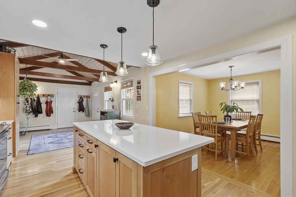 52 Chestnut Hill Rd