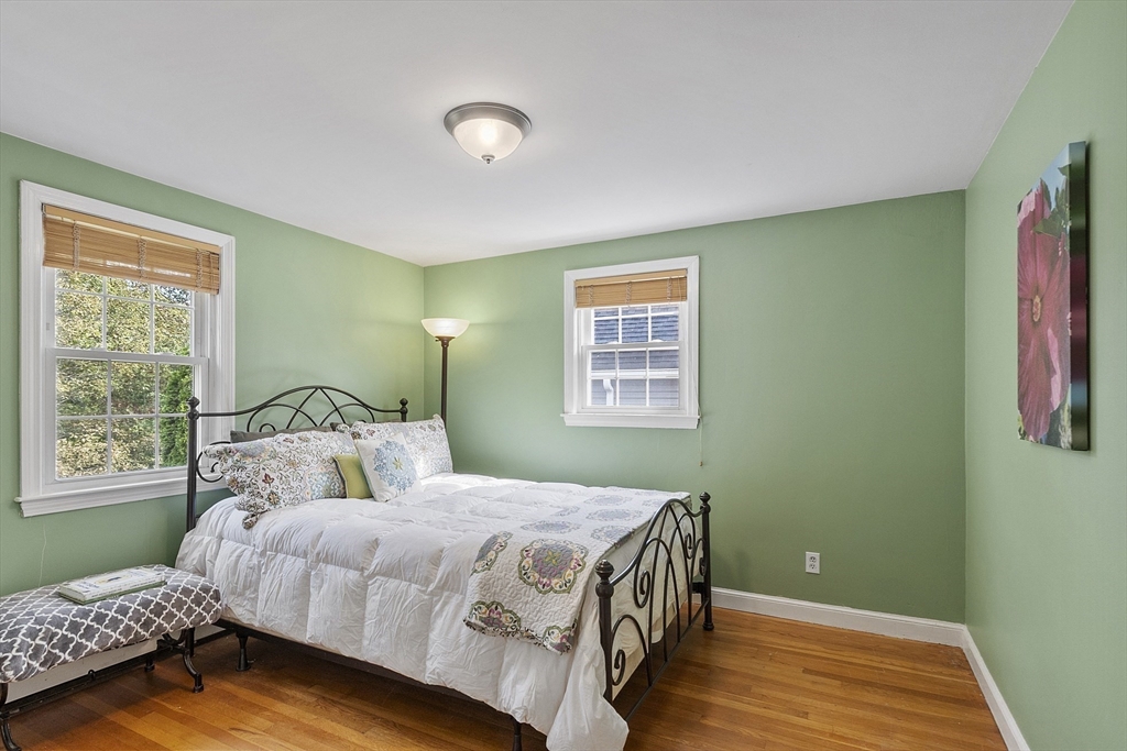 52 Chestnut Hill Rd