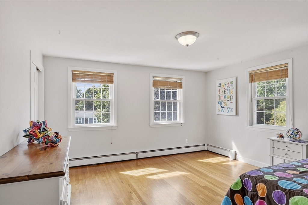 52 Chestnut Hill Rd