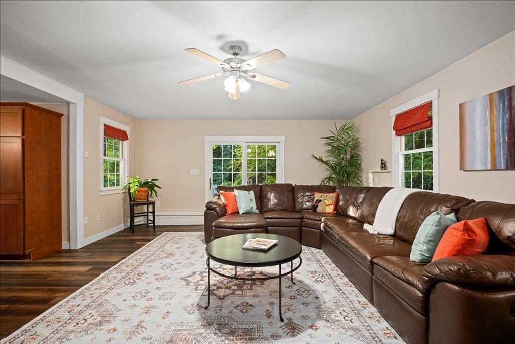 2 Fairview Dr