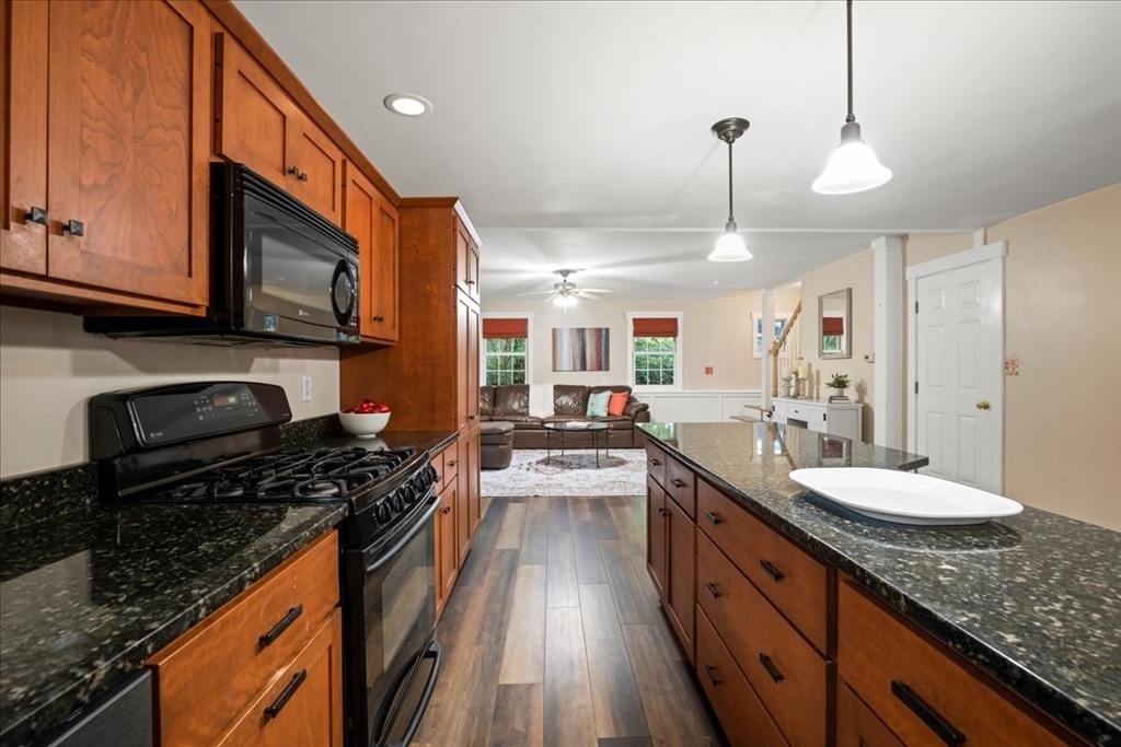 2 Fairview Dr